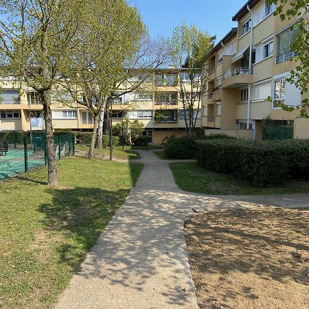 Chambre - Proche Gare Tgv Et Paris Massy  Exterior foto